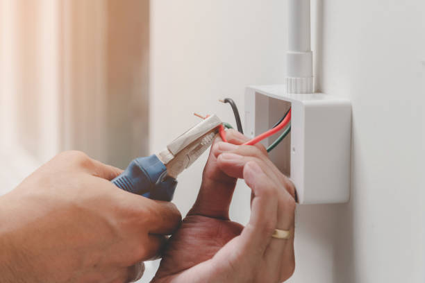 Best Electrical Outlet Installation and Repair  in Hartford, IL